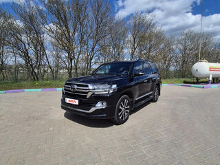2018 Toyota Land Cruiser 200 Series Рестайлинг 2, чёрный, 8700000 рублей, вид 1