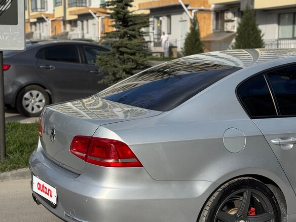 2012 Volkswagen Passat B7, серебристый, 999999 рублей - вид 5