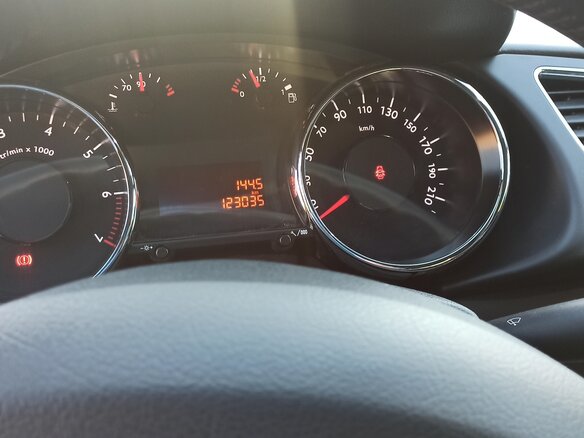 2011 Peugeot 3008 I, чёрный, 680000 рублей - вид 4