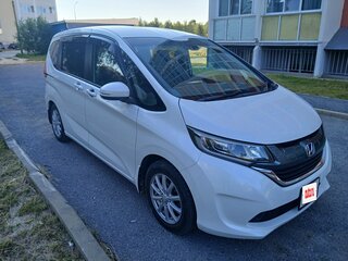 2018 Honda Freed II, белый, 1590000 рублей, вид 5