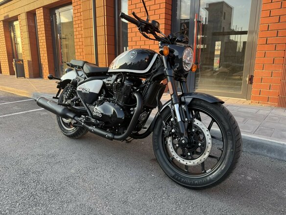 2026 Royal Enfield Shotgun, белый, 741000 рублей - вид 12