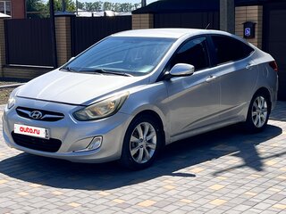 2012 Hyundai Solaris I, серебристый, 599999 рублей, вид 1