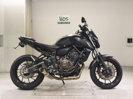 2020 Yamaha MT-07 (FZ-07), чёрный, 580000 рублей, вид 4