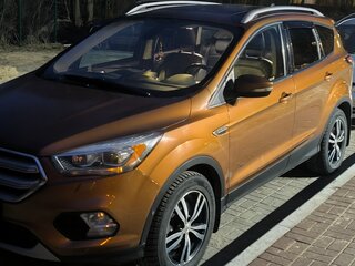 2017 Ford Kuga II Рестайлинг, коричневый, 1450000 рублей, вид 4