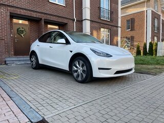 2022 Tesla Model Y Long Range Dual Motor I, белый, 4300000 рублей, вид 3