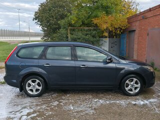 2010 Ford Focus II Рестайлинг, серый, 525000 рублей, вид 1