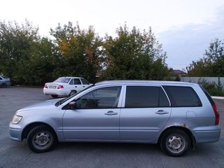 2006 Mitsubishi Lancer IX Рестайлинг, серебристый, 260000 рублей, вид 3