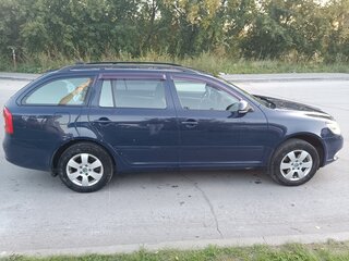 2011 Skoda Octavia Czech market II (A5) Рестайлинг, синий, 570000 рублей, вид 4