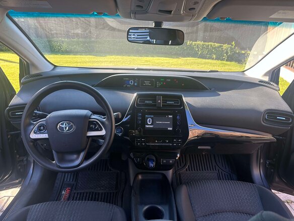 2016 Toyota Prius IV (XW50), серый, 1500000 рублей - вид 3