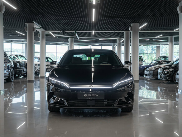2024 BYD Han DM-i I Рестайлинг 2, чёрный - вид 2