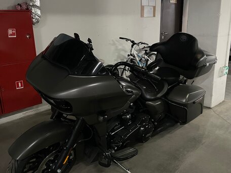 2018 Harley-Davidson Road Glide Special, серый, 1800000 рублей, вид 2