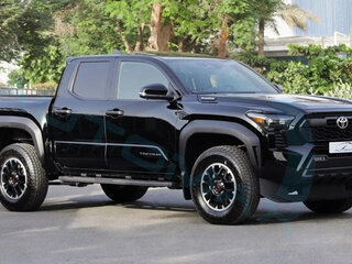 2025 Toyota Tacoma IV, чёрный, 8300000 рублей, вид 2