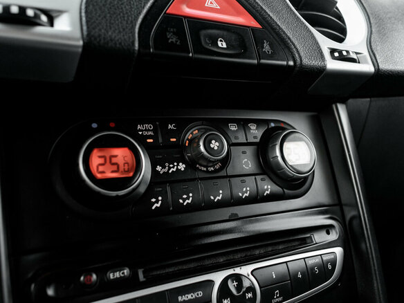 2008 Renault Koleos I, чёрный - вид 16