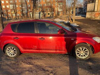 2008 Kia Ceed I, красный, 350000 рублей, вид 2