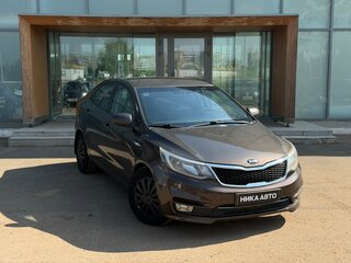 2016 Kia Rio III Рестайлинг, коричневый, 890000 рублей, вид 3