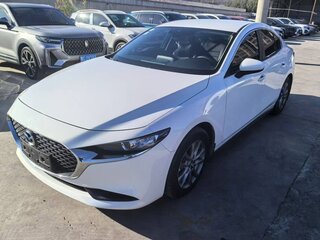 2022 Mazda 3 IV (BP), белый, 1605000 рублей, вид 1