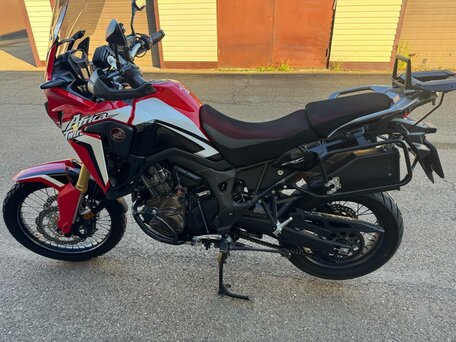 2016 Honda CRF 1000L Africa Twin, красный, 900000 рублей, вид 3