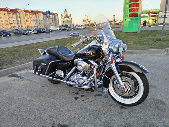 2006 Harley-Davidson Road King, чёрный, 620000 рублей - вид 4