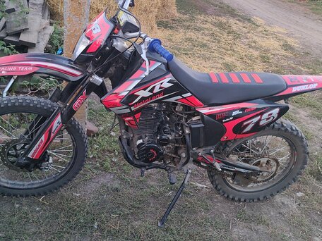2023 Motoland XR250, красный, 137000 рублей, вид 4