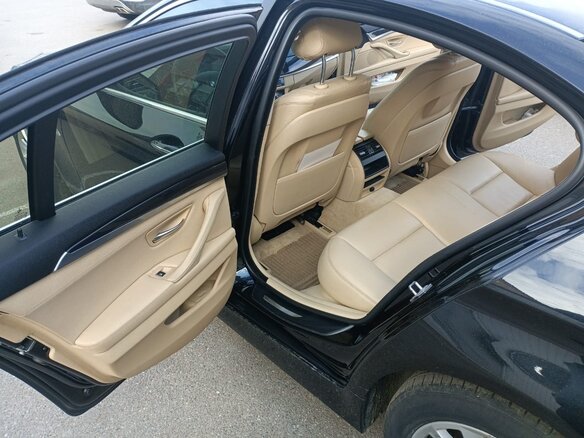 2013 BMW 5 серии 528i xDrive VI (F10/F11/F07) Рестайлинг, чёрный, 1700000 рублей - вид 13