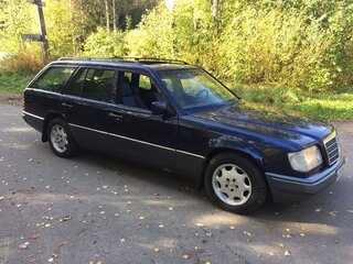 1995 Mercedes-Benz E-Класс 220 I (W124), синий, 750000 рублей, вид 4