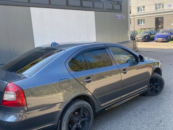 2011 Skoda Octavia II (A5) Рестайлинг, серый, 600000 рублей - вид 4