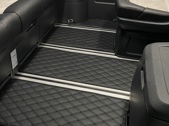 2019 Volkswagen Multivan T6, серебристый - вид 13