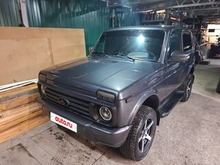 2018 Lada (ВАЗ) 2121 (4x4) Urban I Рестайлинг, серебристый, 850000 рублей, вид 4