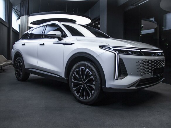 2025 Exeed RX, белый - вид 2