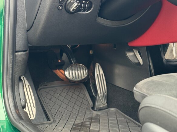 2020 Mini Hatch JCW III (F55/F56) Рестайлинг, зелёный, 3000000 рублей - вид 18