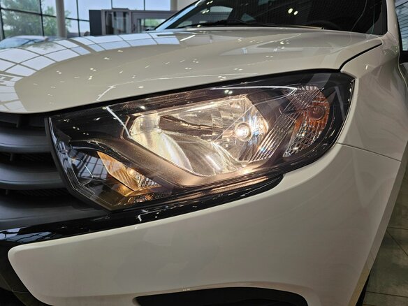 2025 Lada (ВАЗ) Granta I Рестайлинг, белый - вид 20
