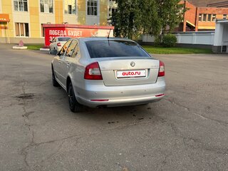 2012 Skoda Octavia II (A5) Рестайлинг, серебристый, 690000 рублей, вид 3