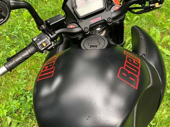 2009 Buell 1125CR, чёрный, 483958 рублей - вид 6
