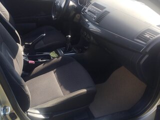 2008 Mitsubishi Lancer X, бежевый, 470000 рублей, вид 4
