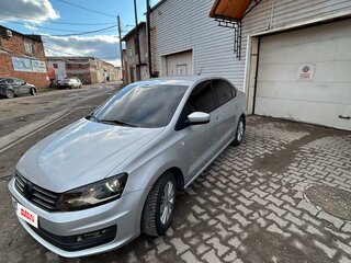 2018 Volkswagen Polo V Рестайлинг, серебристый, 1200000 рублей, вид 1