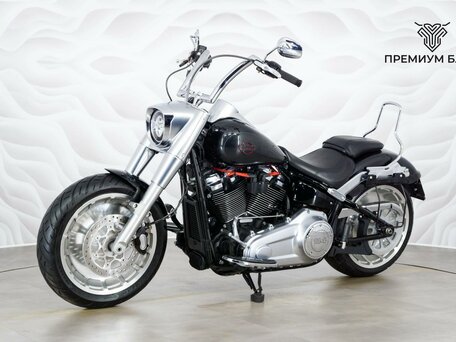 2017 Harley-Davidson Fat Boy, чёрный, 1847000 рублей, вид 3