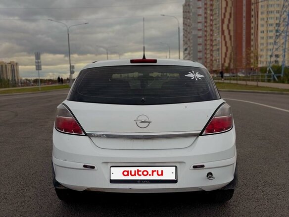 2011 Opel Astra H Рестайлинг, белый, 550000 рублей - вид 7