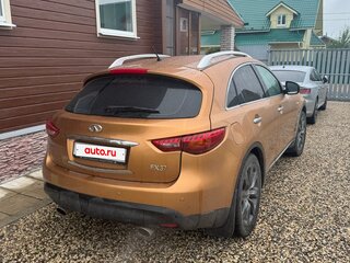 2010 Infiniti FX37 II (S51), золотистый, 1300000 рублей, вид 4
