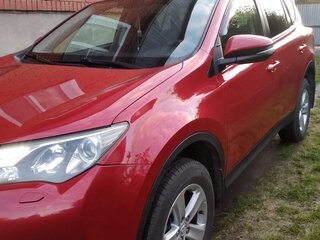2013 Toyota RAV4 IV (XA40), красный, 1900000 рублей, вид 3