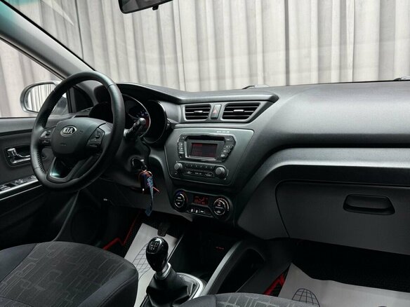 2013 Kia Rio 5-speed III, белый - вид 9