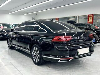 2023 Volkswagen Magotan B8 Рестайлинг, чёрный, 1700000 рублей, вид 4