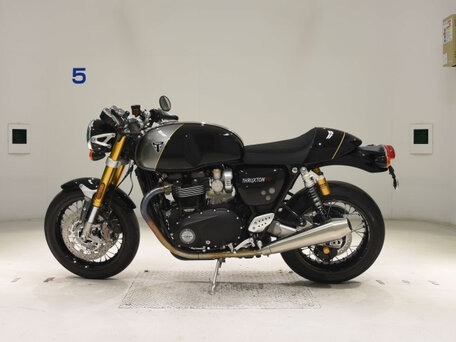 2024 Triumph Thruxton, чёрный, 1400000 рублей, вид 2