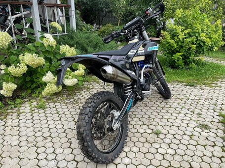 2023 Avantis Enduro 300 Pro/Carb, чёрный, 330000 рублей, вид 1