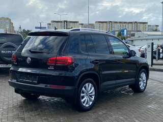 2016 Volkswagen Tiguan I Рестайлинг, чёрный, 1335000 рублей, вид 4
