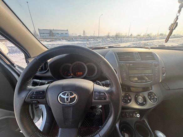 2010 Toyota RAV4 III (XA30) Рестайлинг, белый, 1900000 рублей - вид 6