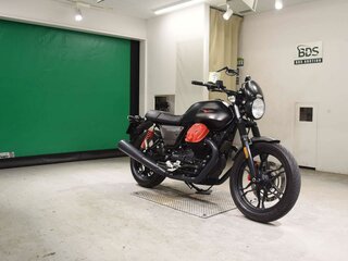 2018 Moto Guzzi V 7 III, чёрный, 645000 рублей, вид 3