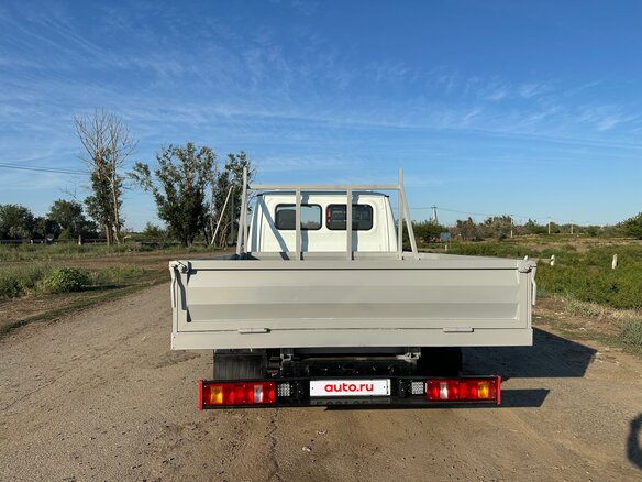 2005 ГАЗ ГАЗель (3302), белый, 1150000 рублей - вид 9