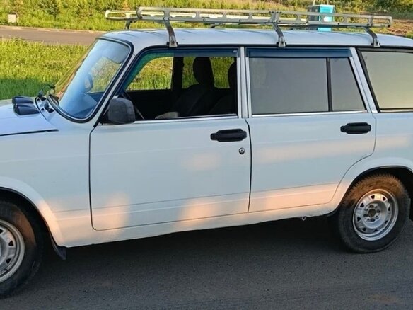2008 Lada (ВАЗ) 2104, белый, 180000 рублей - вид 2