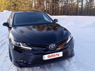 2020 Toyota Camry VIII (XV70), чёрный, 3360000 рублей, вид 1