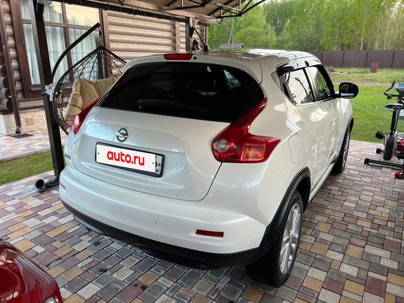 2013 Nissan Juke I, белый, 1050000 рублей - вид 4
